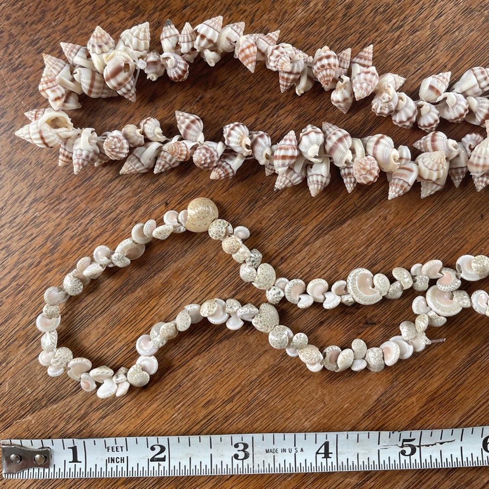 Shell necklace bundle - Picture 3 of 4